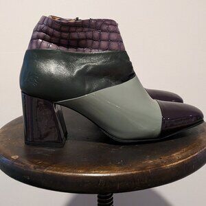 John Fluevog Tasty Vog Leather Ankle Boots, Size 10